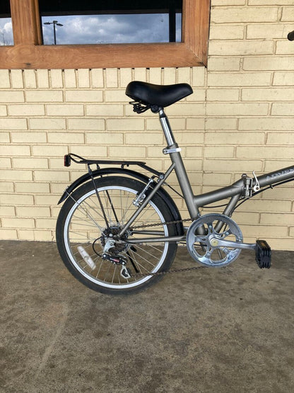 2010 Adventurer Folding Bike, Grey, 20in Wheels/15in Frame