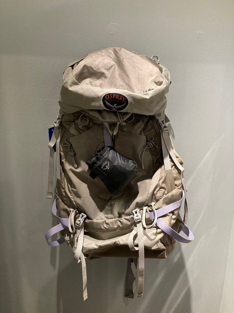 Osprey Aura 65 AG w/ Raincover, Grey, 65L/WS