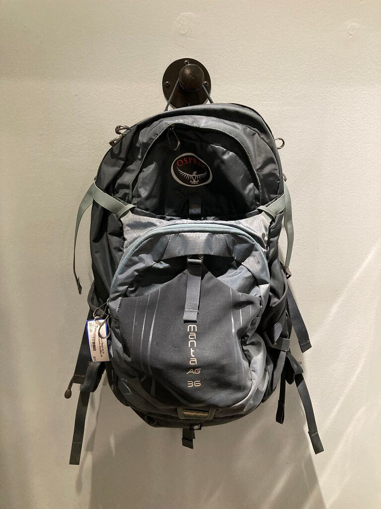 Osprey Manta AG 36 Backpack, Grey/Blue, S/M