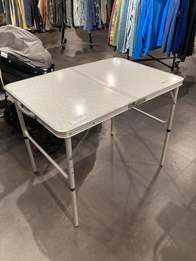 Red Camp Folding Camp Table, White/Grey