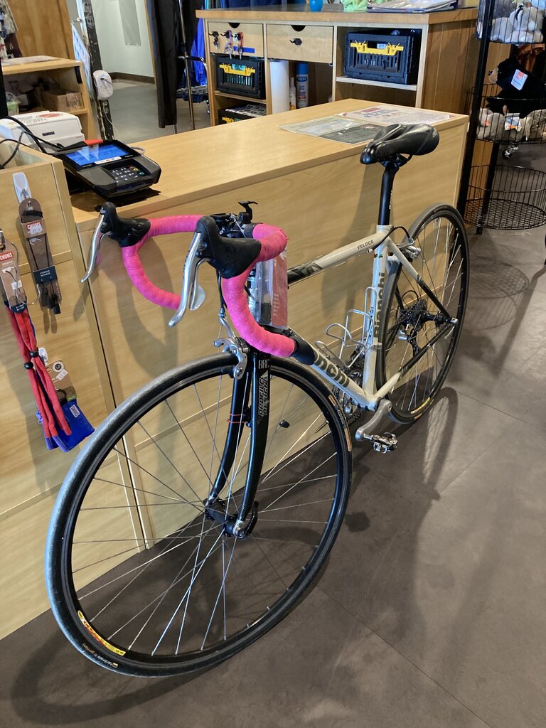 Bianchi Veloce Bike, White, 18" Frame, 700c Wheels