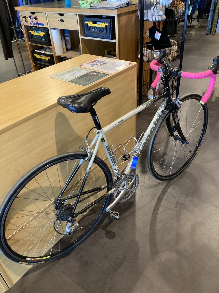 Bianchi Veloce Bike, White, 18" Frame, 700c Wheels