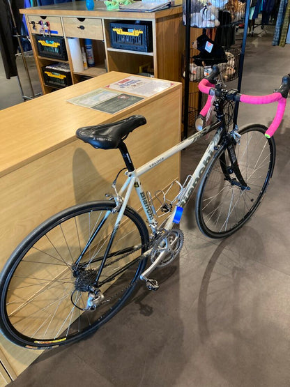 Bianchi Veloce Bike, White, 18" Frame, 700c Wheels