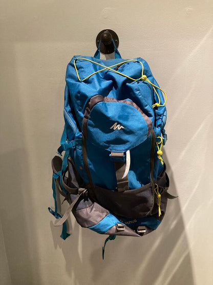 Quechua Forclaz 60 Backpack, Blue