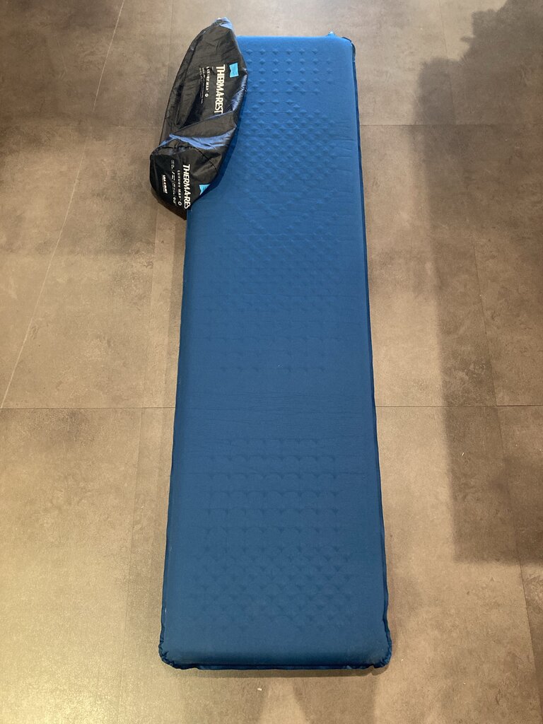 Thermarest Luxury Map Self-Inflating Sleeping Pad, Blue, 20x72, 6 R-Value