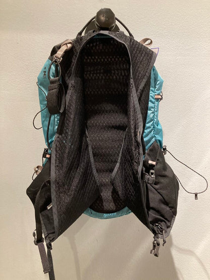 Black Diamond Distance 8 Running Pack, Teal/Black, Women's S