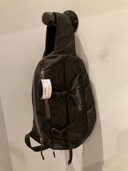 Patagonia Atom 8L, Black