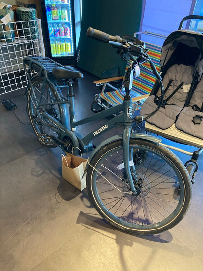 Pedego 2 City Commuter Ebike, Blue, 16" Frame, 26" Wheels