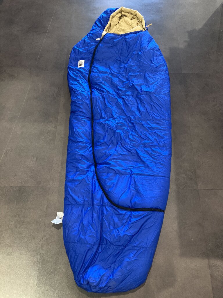 The North Face Eco Trail Synthetic Sleeping Bag, Blue/Natural, 20deg