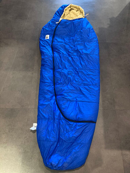 The North Face Eco Trail Synthetic Sleeping Bag, Blue/Natural, 20deg