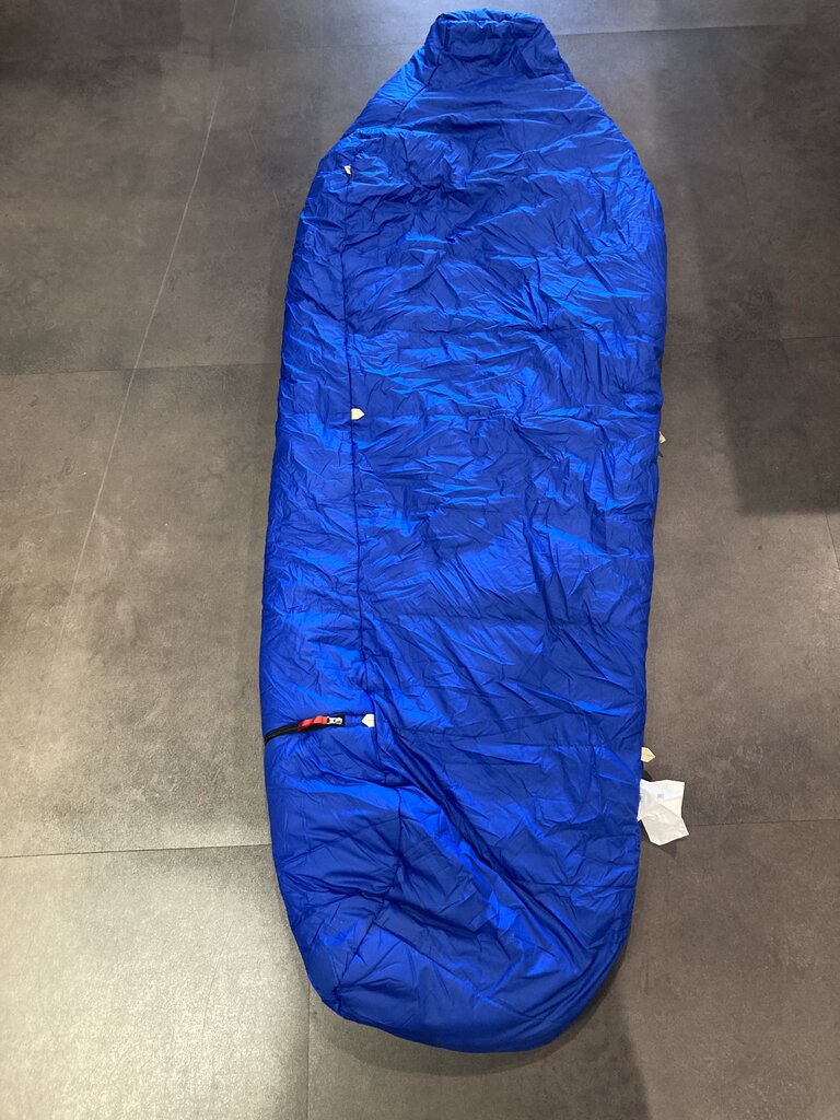 The North Face Eco Trail Synthetic Sleeping Bag, Blue/Natural, 20deg
