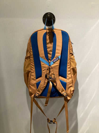 Patagonia Chacabuco Pack, Brown/Blue, 30L