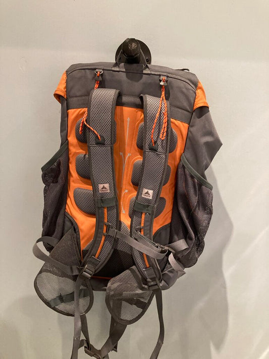 Vaude Cross UL Comfort 35 Backpack, Orange/Grey