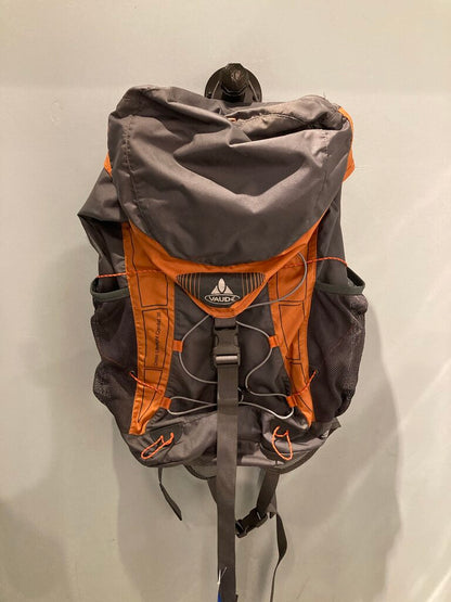 Vaude Cross UL Comfort 35 Backpack, Orange/Grey