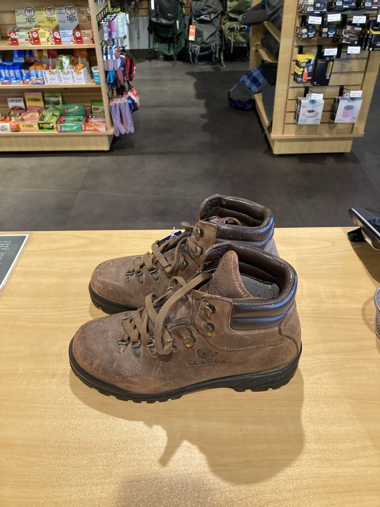 (Wear) Scarpa Hiking Boots, Brown, Women's 7