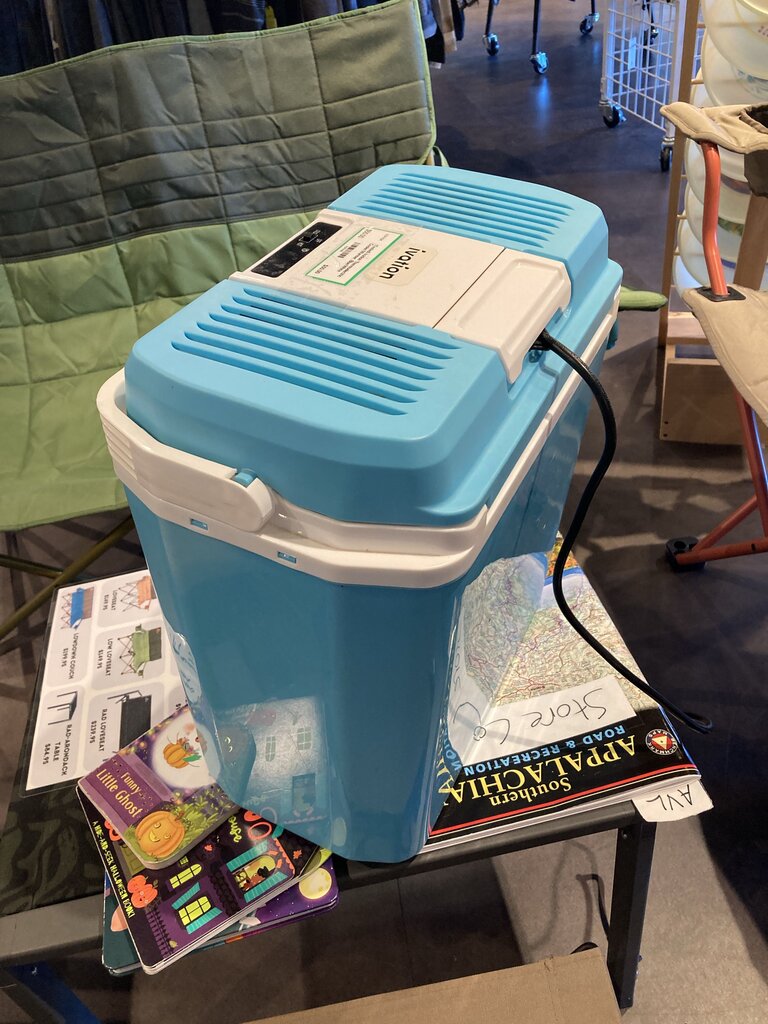 (Tested) Ivation Thermoelectric Cooler/Warmer, Blue/White