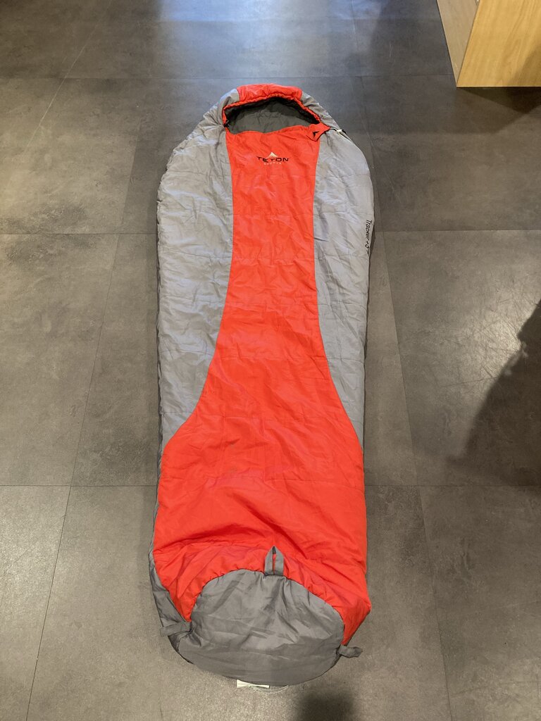 Teton Sports Tracker 5deg Sleeping Bag, Red/Grey