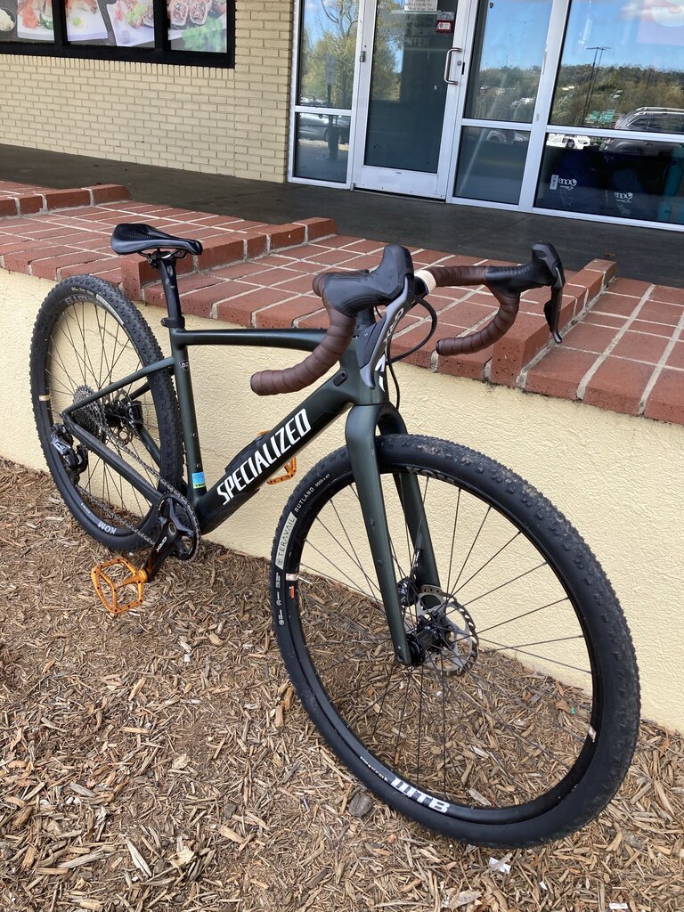 2021 Specialized Diverge Expert Carbon Bike, Dark Green, 52cm Frame, 27.5" Wheels