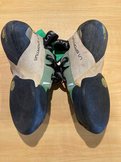 La Sportiva P3 Climbing Shoes, Teal/White, 35