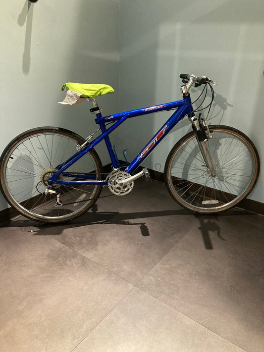 GT Outpost MTB, Blue, 26" Wheels/16" Frame