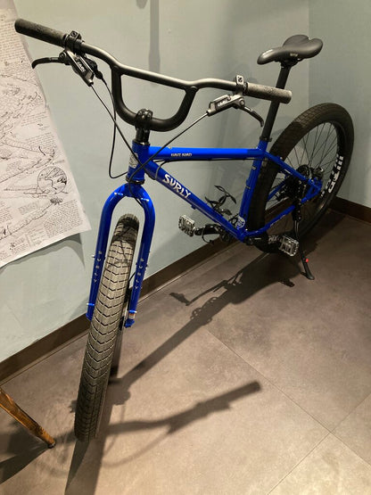 Surly Karate Monkey, Blue/White, Med. Frame, 27.5" Wheels